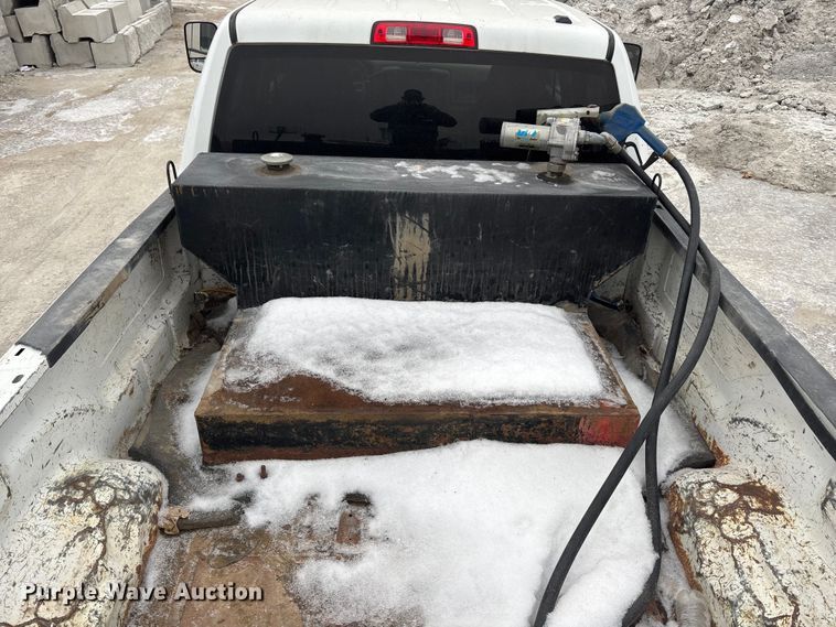 image for item FG1550 2011 Dodge Ram 2500 Crew Cab pickup truck