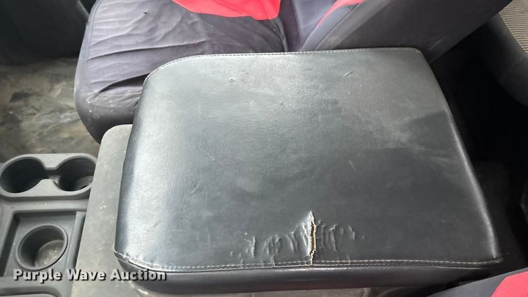 image for item FG1550 2011 Dodge Ram 2500 Crew Cab pickup truck