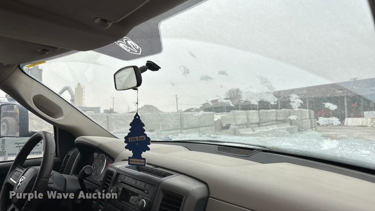 image for item FG1550 2011 Dodge Ram 2500 Crew Cab pickup truck