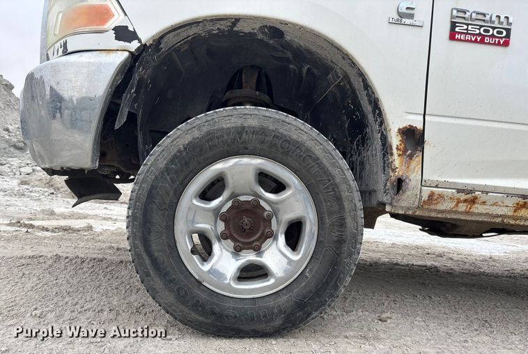 image for item FG1550 2011 Dodge Ram 2500 Crew Cab pickup truck