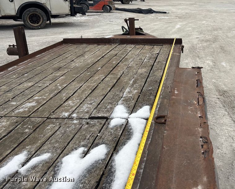 image for item FG1552 1998 Tow master equipment trailer