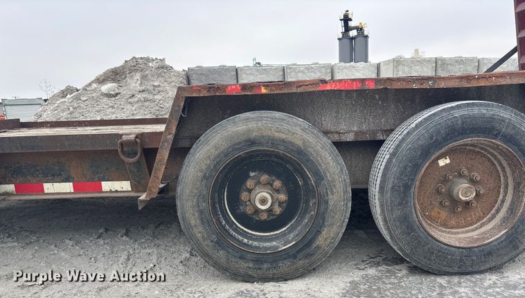 image for item FG1552 1998 Tow master equipment trailer