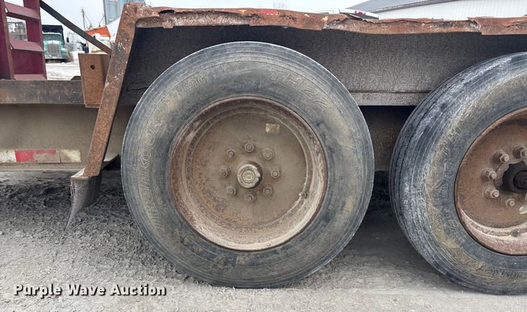 image for item FG1552 1998 Tow master equipment trailer