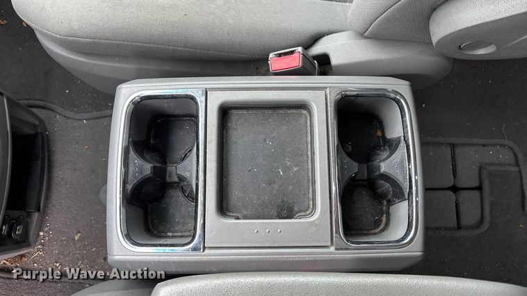 image for item FG1560 2010 Chrysler Town and Country Touring van