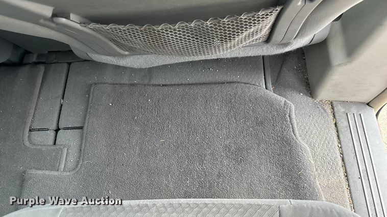 image for item FG1560 2010 Chrysler Town and Country Touring van