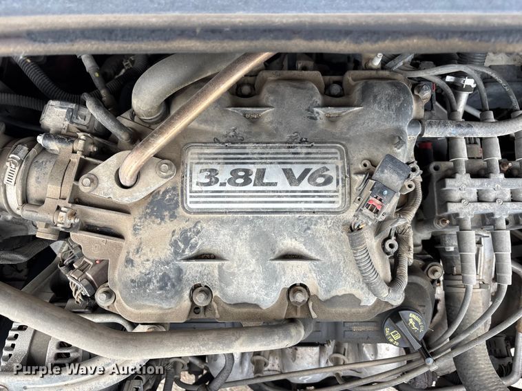 image for item FG1560 2010 Chrysler Town and Country Touring van