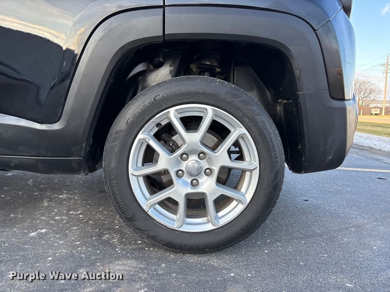 image for item FG1570 2021 Jeep Renegade SUV