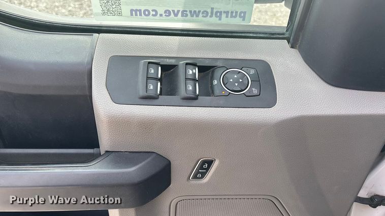 image for item FG1574 2019 Ford F150 SuperCab pickup truck