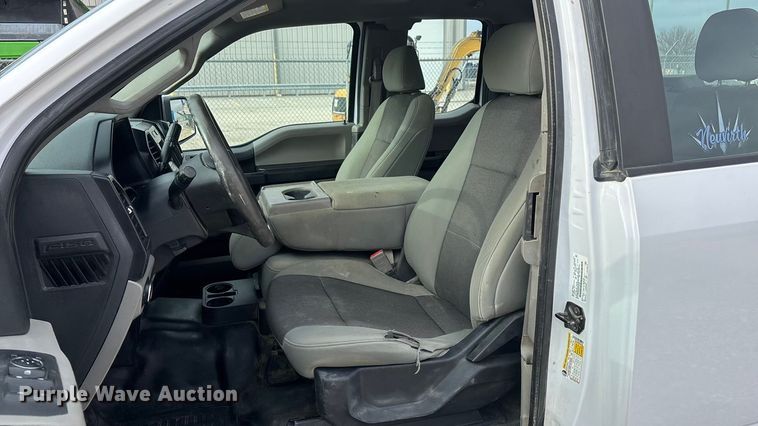 image for item FG1574 2019 Ford F150 SuperCab pickup truck