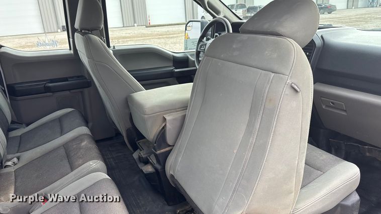 image for item FG1574 2019 Ford F150 SuperCab pickup truck