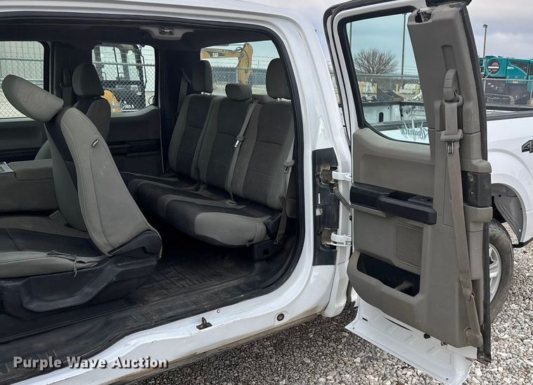 image for item FG1574 2019 Ford F150 SuperCab pickup truck