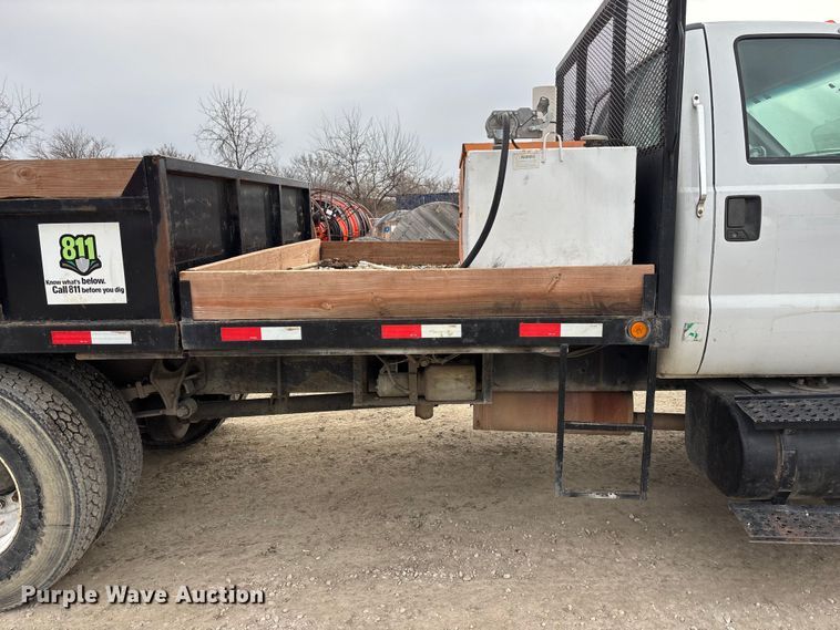 image for item FG1583 2007 Ford F650 Super Duty XL dump flatbed pickup truck