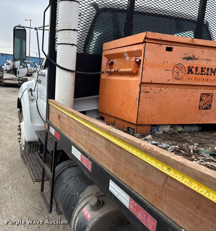 image for item FG1583 2007 Ford F650 Super Duty XL dump flatbed pickup truck