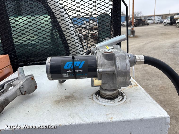 image for item FG1583 2007 Ford F650 Super Duty XL dump flatbed pickup truck