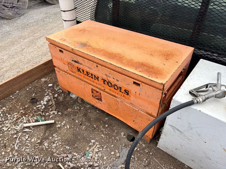 image for item FG1583 2007 Ford F650 Super Duty XL dump flatbed pickup truck