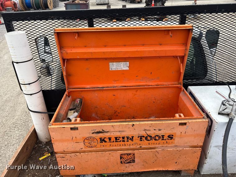 image for item FG1583 2007 Ford F650 Super Duty XL dump flatbed pickup truck