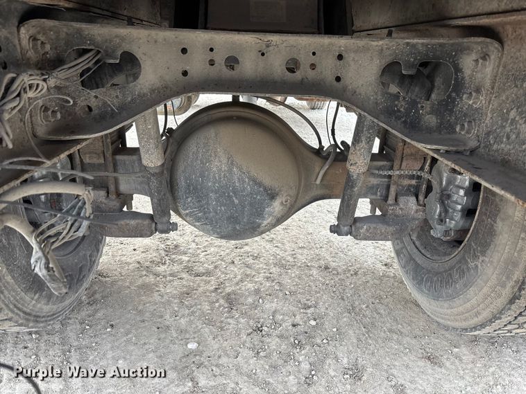 image for item FG1583 2007 Ford F650 Super Duty XL dump flatbed pickup truck