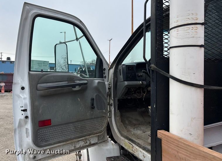 image for item FG1583 2007 Ford F650 Super Duty XL dump flatbed pickup truck