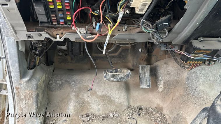 image for item FG1583 2007 Ford F650 Super Duty XL dump flatbed pickup truck