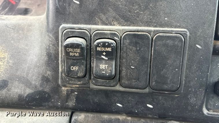 image for item FG1583 2007 Ford F650 Super Duty XL dump flatbed pickup truck