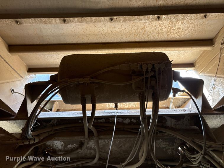 image for item FI0027 2013 Travis Body and Trailers 2013 39.2FT.TRAVIS S/102 bottom dump trailer