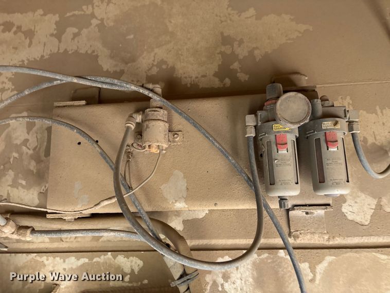 image for item FI0027 2013 Travis Body and Trailers 2013 39.2FT.TRAVIS S/102 bottom dump trailer