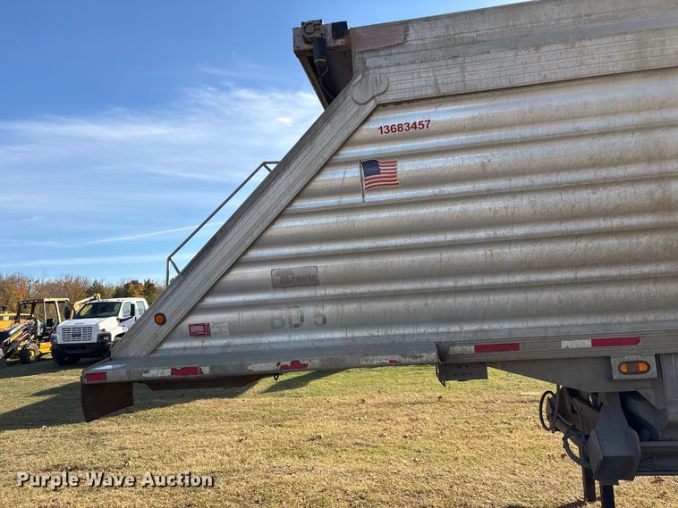 image for item FI0027 2013 Travis Body and Trailers 2013 39.2FT.TRAVIS S/102 bottom dump trailer