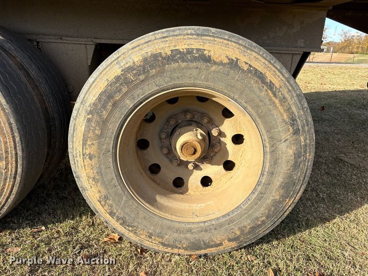 image for item FI0027 2013 Travis Body and Trailers 2013 39.2FT.TRAVIS S/102 bottom dump trailer