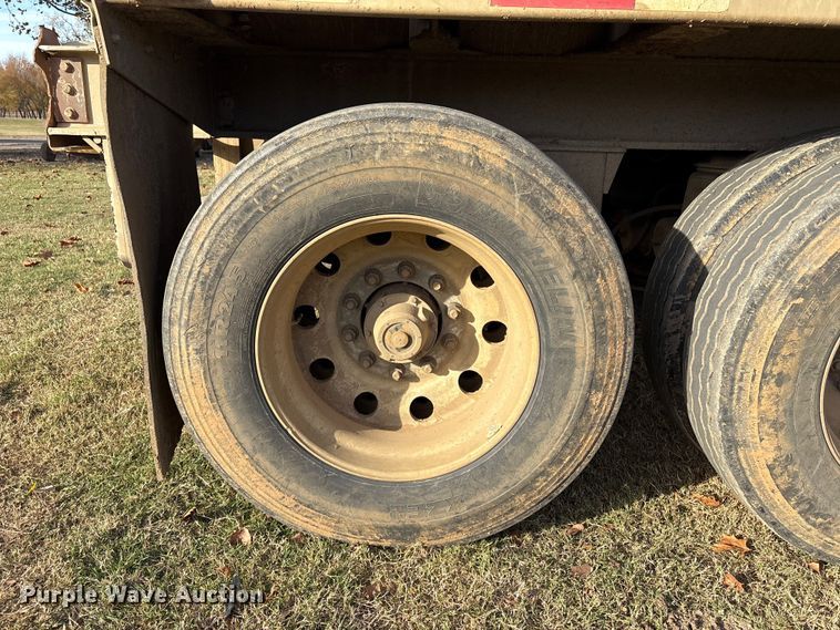 image for item FI0027 2013 Travis Body and Trailers 2013 39.2FT.TRAVIS S/102 bottom dump trailer