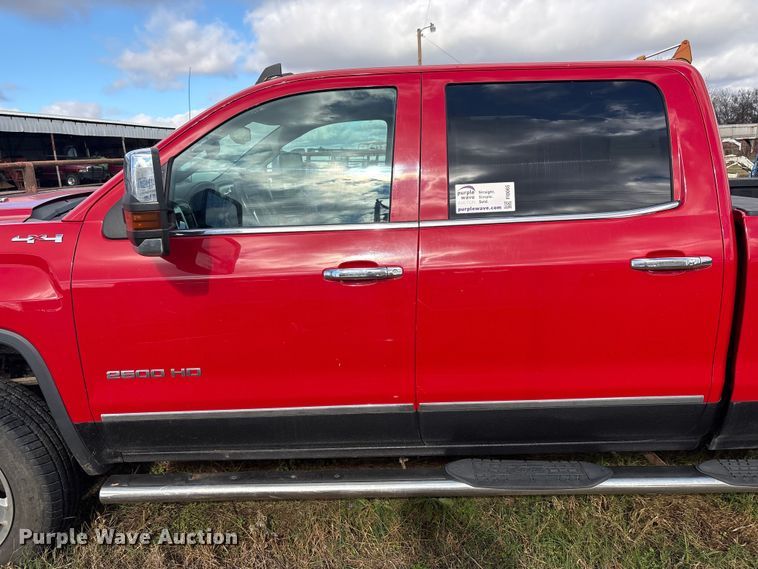 image for item FI0065 2015 GMC Sierra 2500HD Crew Cab pickup truck