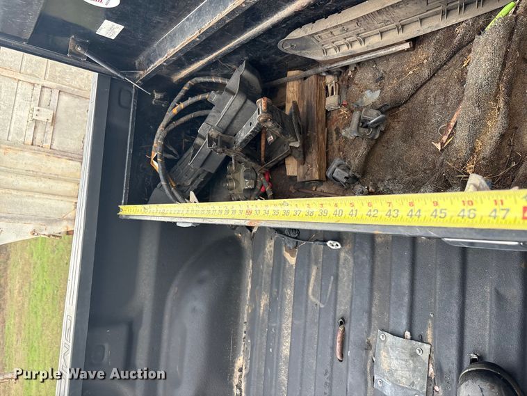 image for item FI0065 2015 GMC Sierra 2500HD Crew Cab pickup truck