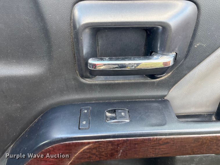 image for item FI0065 2015 GMC Sierra 2500HD Crew Cab pickup truck