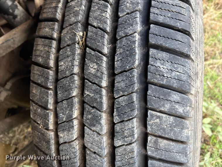 image for item FI0065 2015 GMC Sierra 2500HD Crew Cab pickup truck