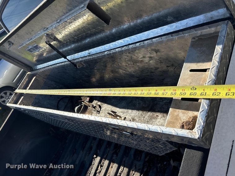 image for item FI0068 2001 Toyota Tacoma pickup truck