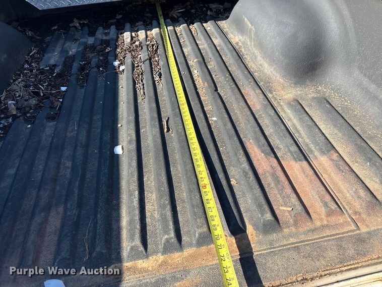 image for item FI0068 2001 Toyota Tacoma pickup truck