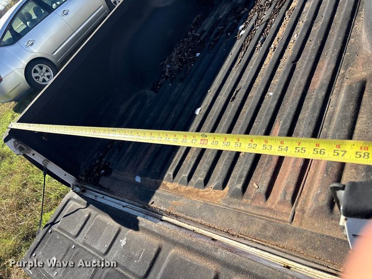 image for item FI0068 2001 Toyota Tacoma pickup truck