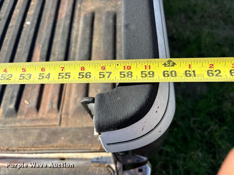 image for item FI0068 2001 Toyota Tacoma pickup truck