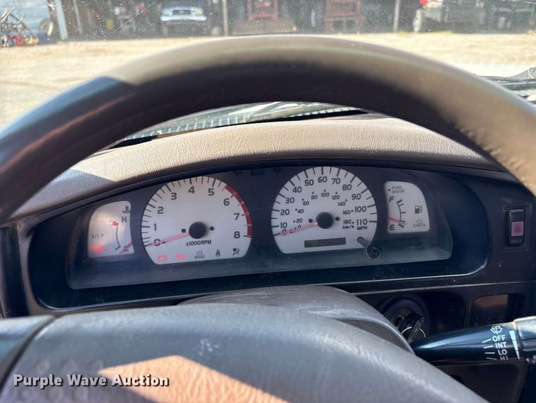 image for item FI0068 2001 Toyota Tacoma pickup truck