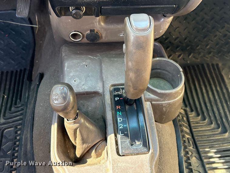 image for item FI0068 2001 Toyota Tacoma pickup truck