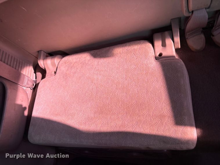 image for item FI0068 2001 Toyota Tacoma pickup truck