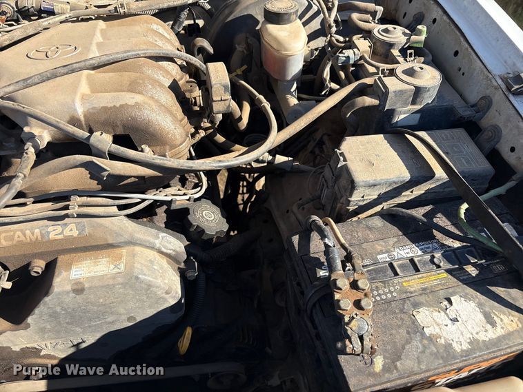 image for item FI0068 2001 Toyota Tacoma pickup truck