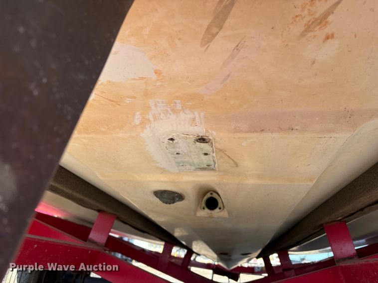 image for item FI0074 2001 Moomba Outback boat