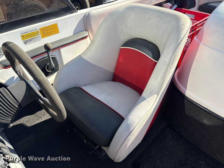 image for item FI0074 2001 Moomba Outback boat