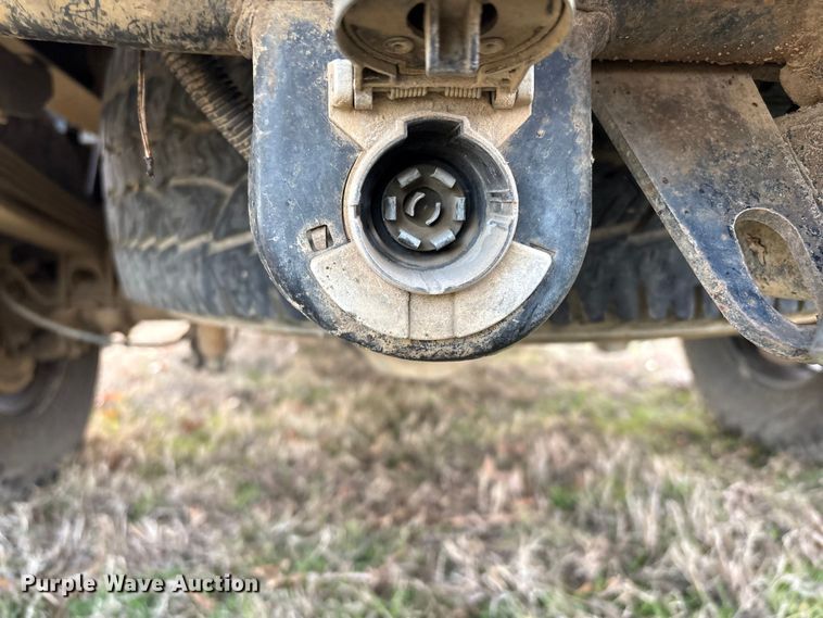 image for item FI0100 2001 Chevrolet Silverado 1500HD Crew Cab pickup truck