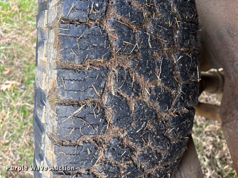 image for item FI0100 2001 Chevrolet Silverado 1500HD Crew Cab pickup truck