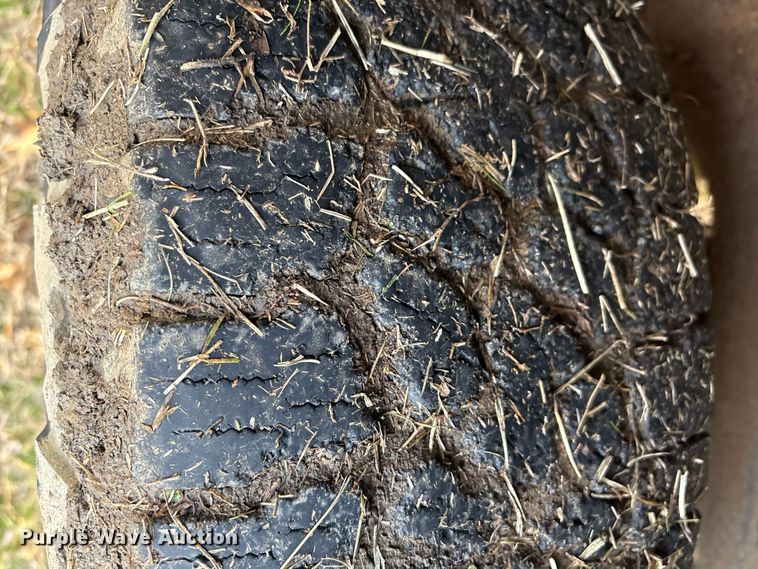 image for item FI0100 2001 Chevrolet Silverado 1500HD Crew Cab pickup truck