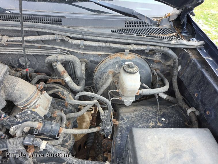 image for item FI0645 2006 Toyota Tacoma PreRunner pickup truck