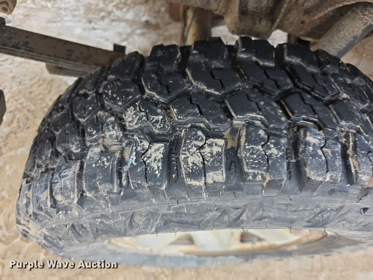 image for item FI0645 2006 Toyota Tacoma PreRunner pickup truck