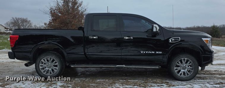 image for item FI0646 2017 Nissan Titan XD Platinum Reserve Crew Cab pickup truck