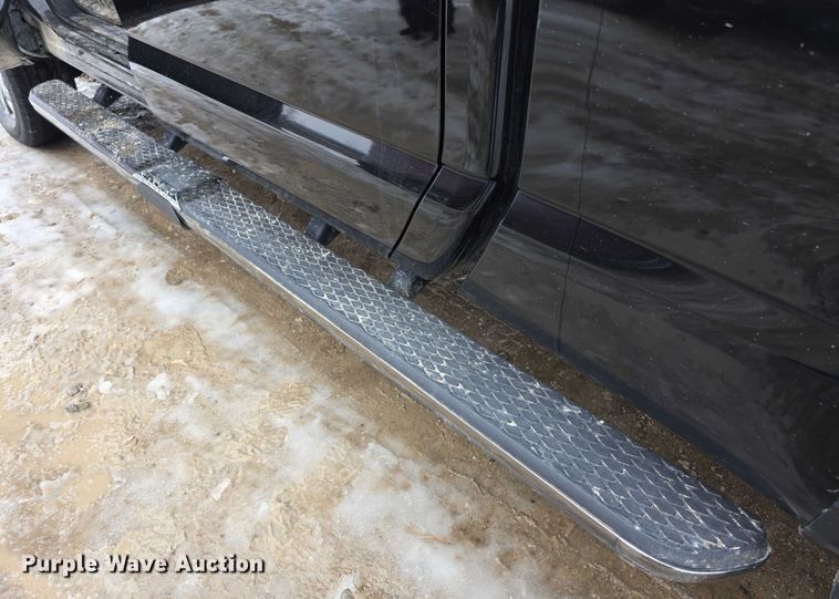 image for item FI0646 2017 Nissan Titan XD Platinum Reserve Crew Cab pickup truck